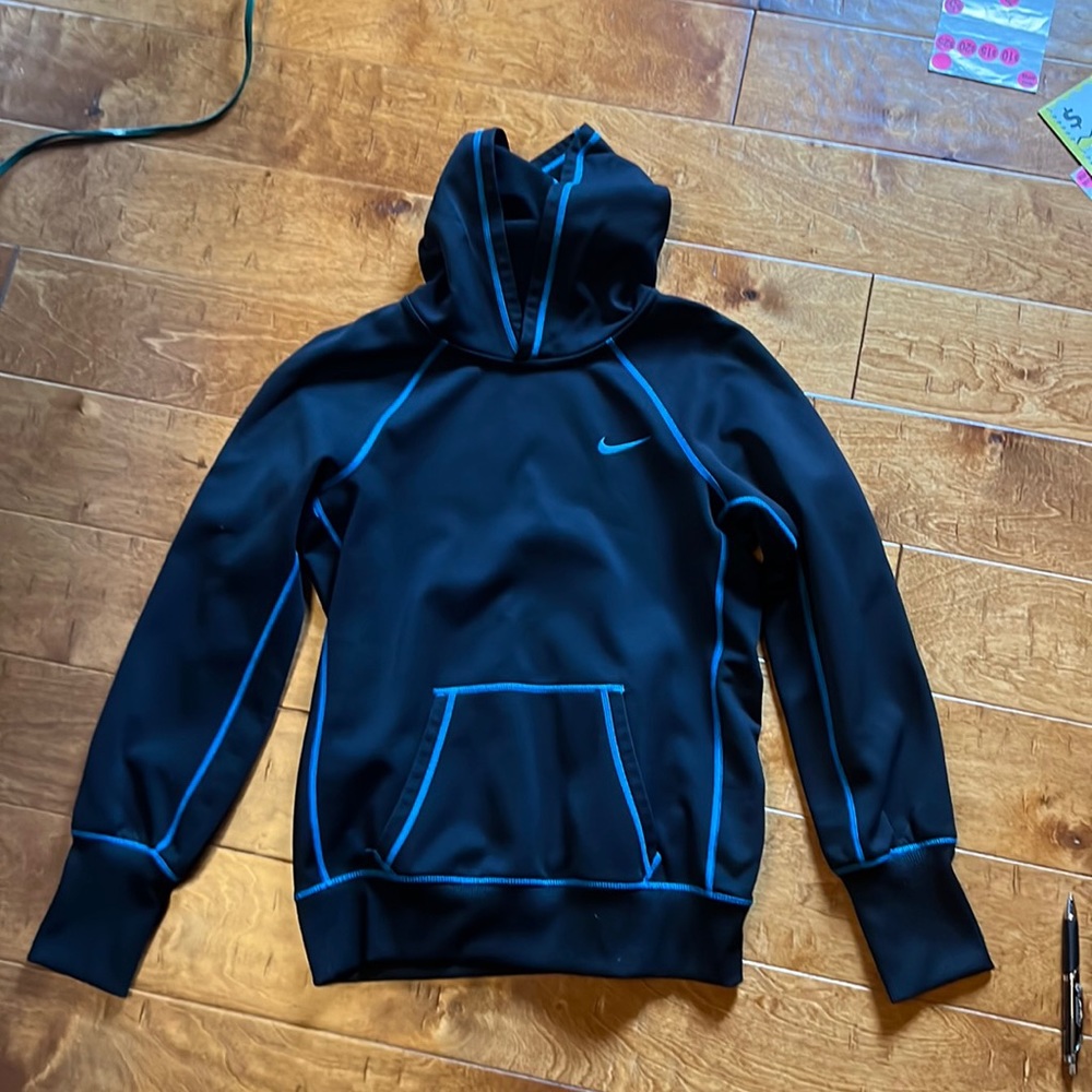 Nike sweatshirt